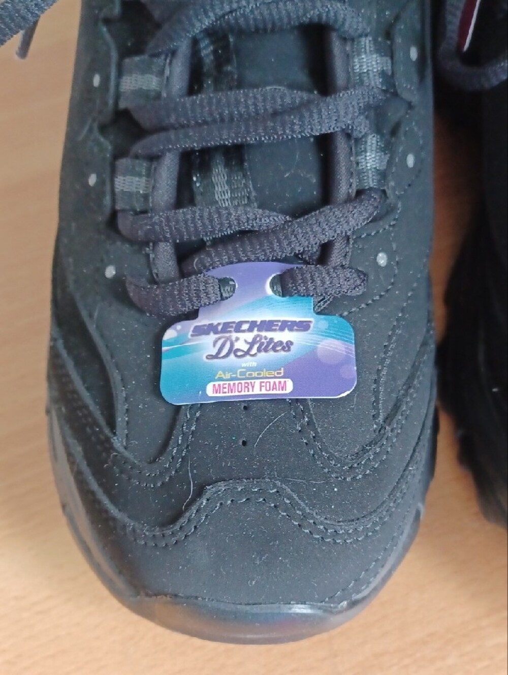 Skechers Ladies Black Lace-Up D'Lites Sneakers 9 - Picture 2 of 13